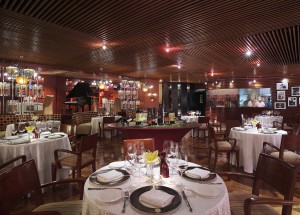 Paparazzi,_the_hotel's_Italian_restaurant